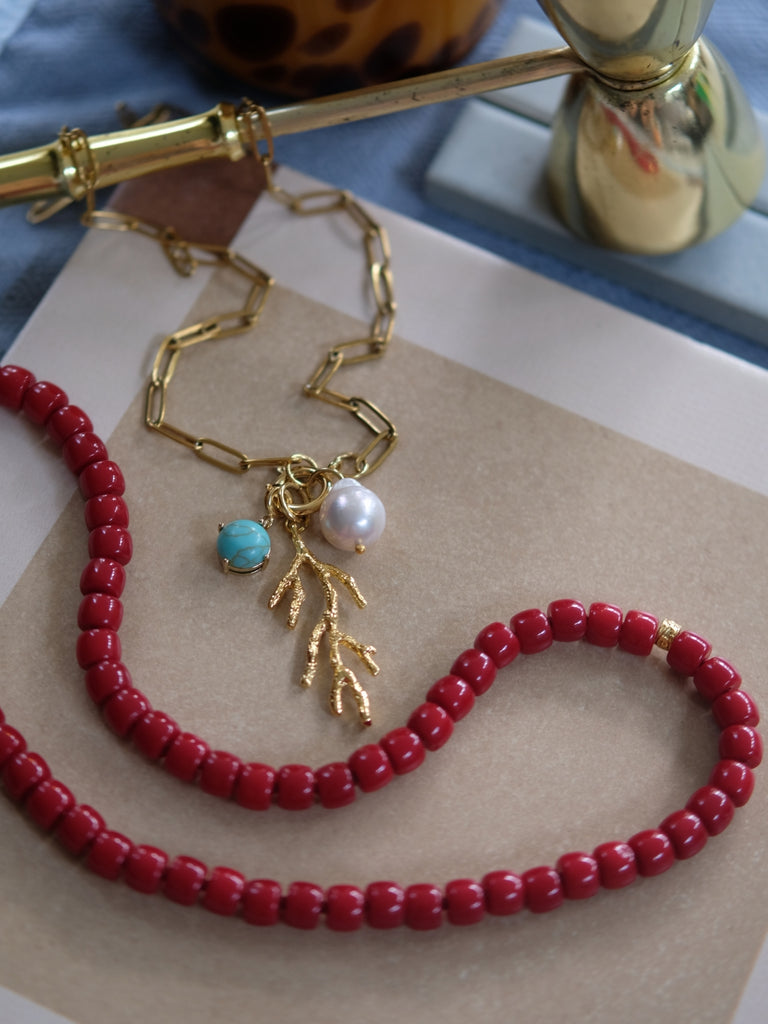 Holiday x 12 - Mahala