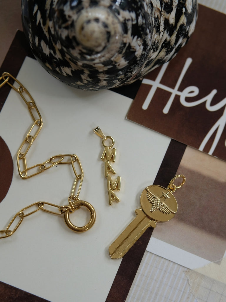 Charms Bar - Key