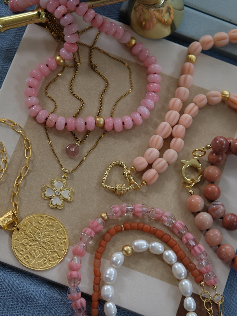 Holiday x 12 - Bronte in Pink