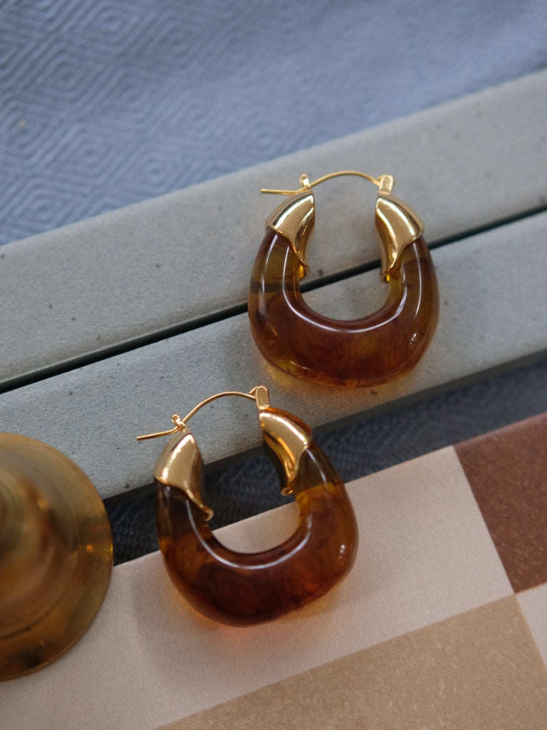 Holiday x 12 - Edie Earrings in Amber Resin